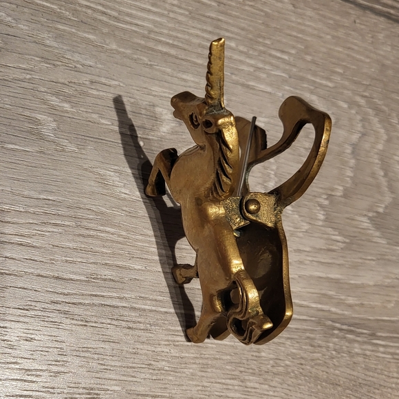 Vintage Brass Unicorn Clip - Picture 7 of 11
